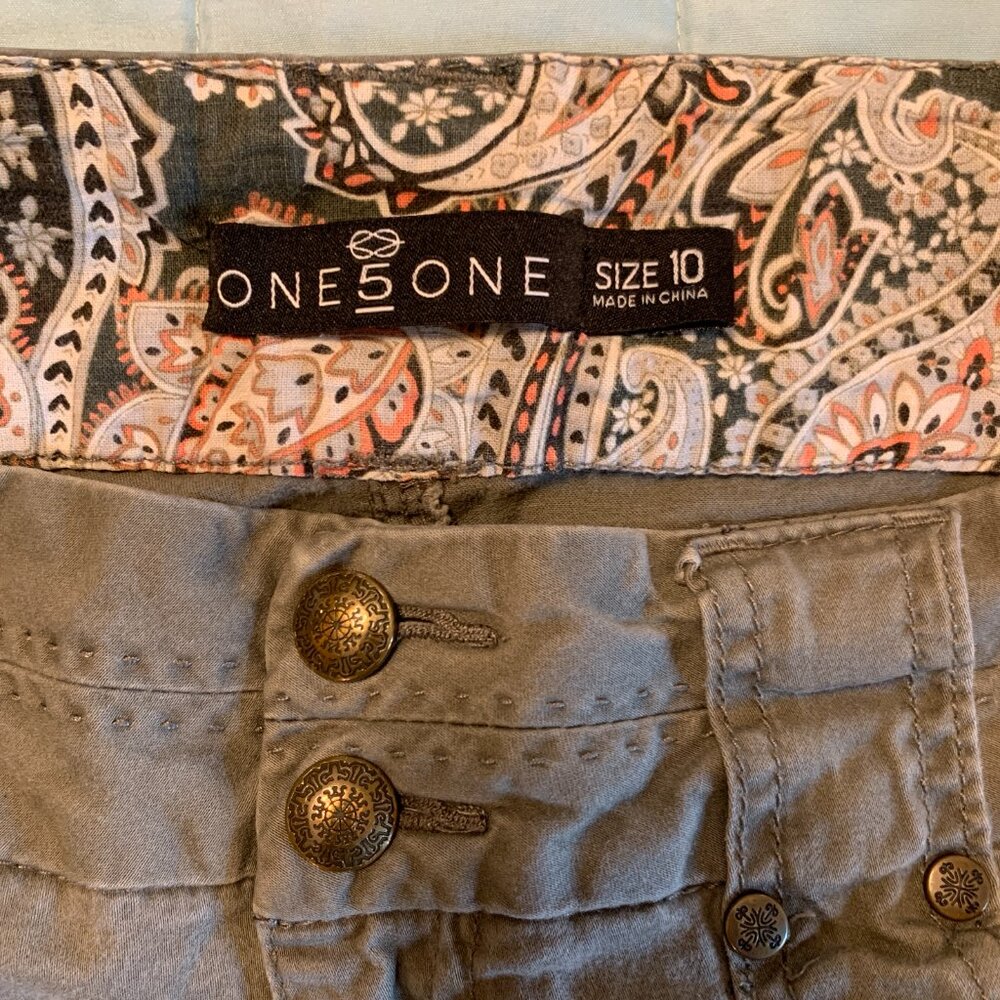 One 5 One Olive Green Shorts Size 10 - Picture 3 of 7
